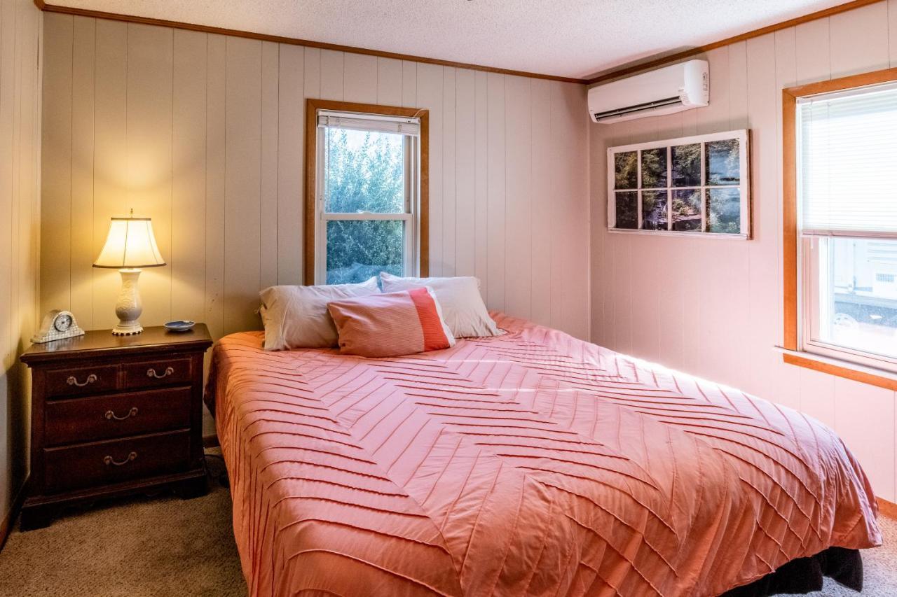 Deep Creek Shambala Villa Bryson City Exterior photo